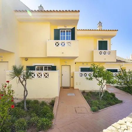 Vakantiehuis Rosal House *