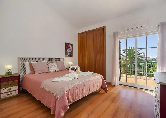 別荘 Rosal House *