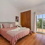 Holiday home Rosal House *